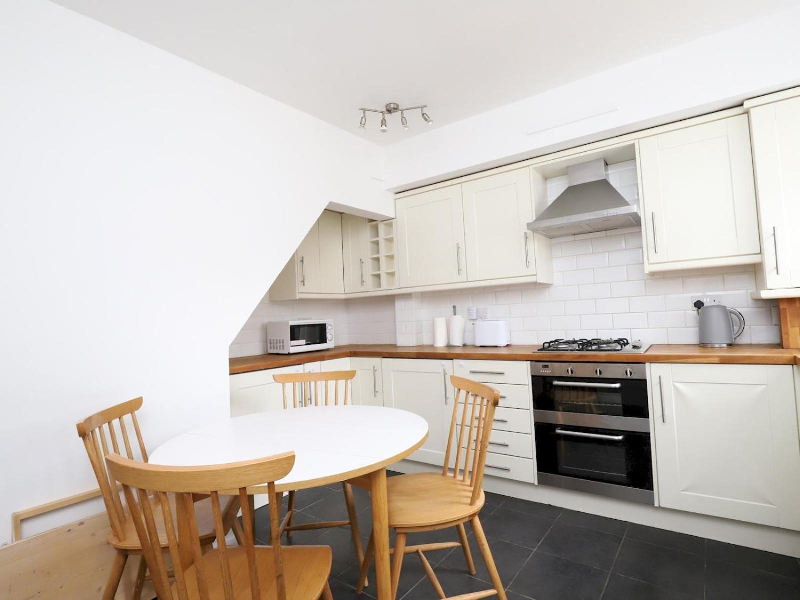 Sunny Victorian 2Br Townhouse Oxford Pass The Keys Villa Eksteriør billede